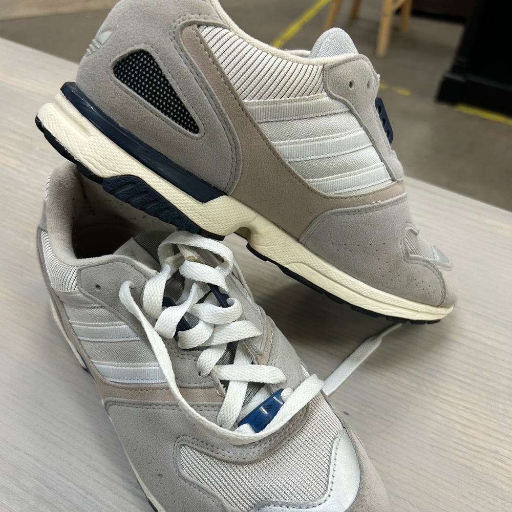 Adidas Gray and White Sneakers with Lightweight Design